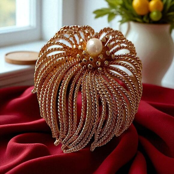 Vintage Waterfall Brooch Pin Spill Fireworks Cordelia Ropes Flower Gold Tone MCM - Picture 12 of 13